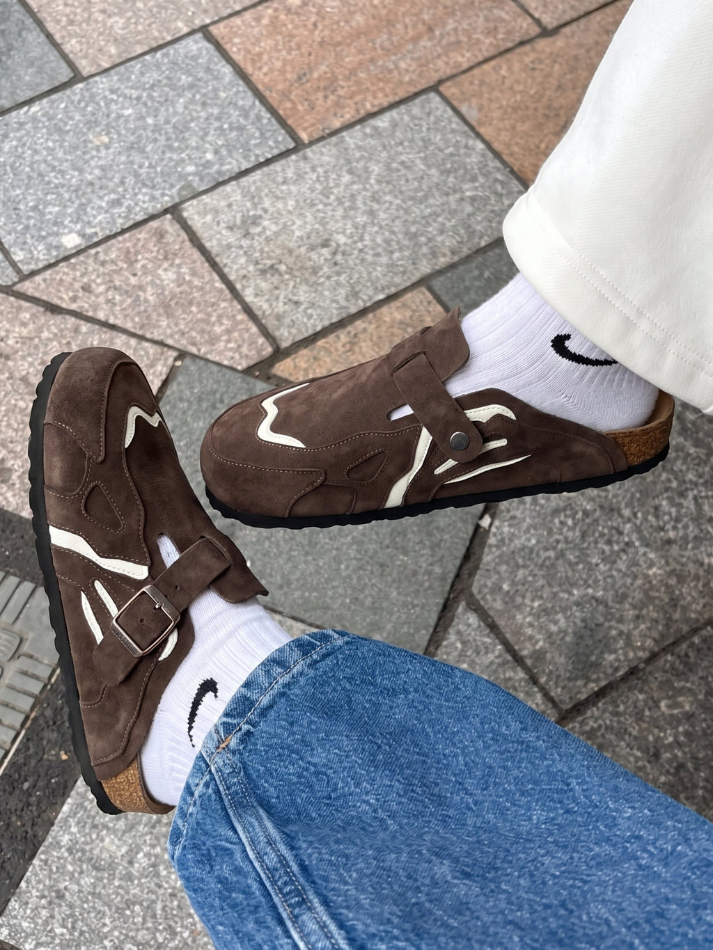 SPDC Wavey Clogs - Black