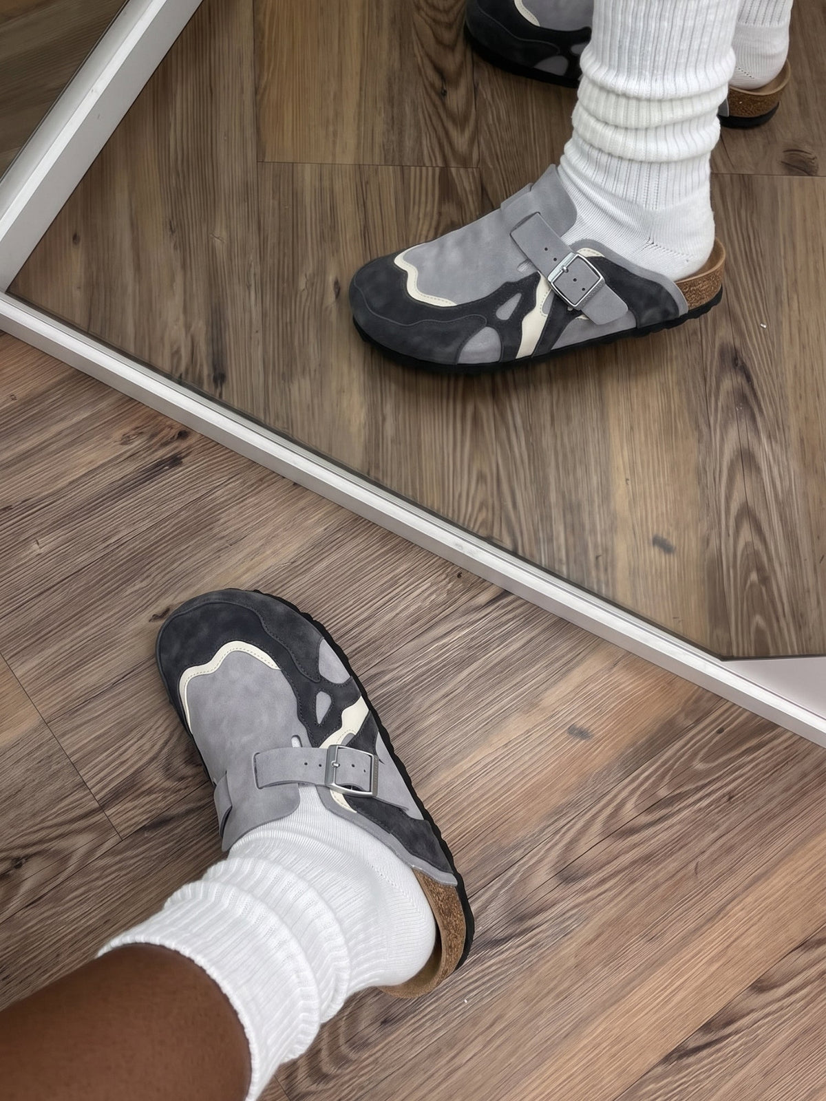 SPDC Wavey Clogs - Mocha